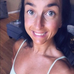 Meet your Posher, Tina